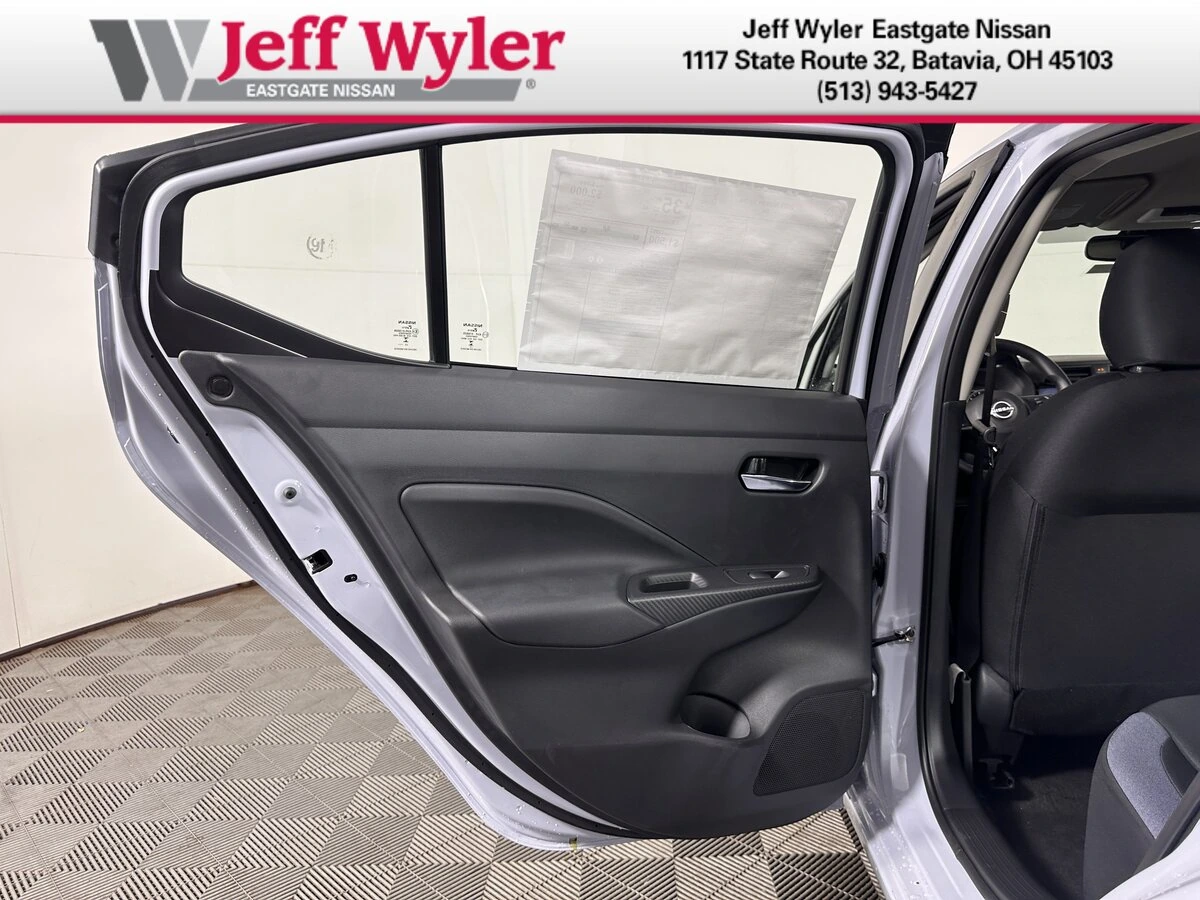 2025 Nissan Versa Sedan SV - Photo 29