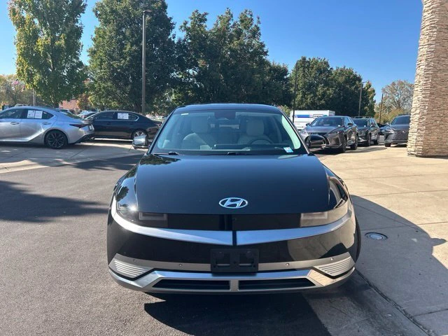 Used 2024 Hyundai IONIQ 5 Limited with VIN KM8KR4DE0RU272402 for sale in Centerville, OH