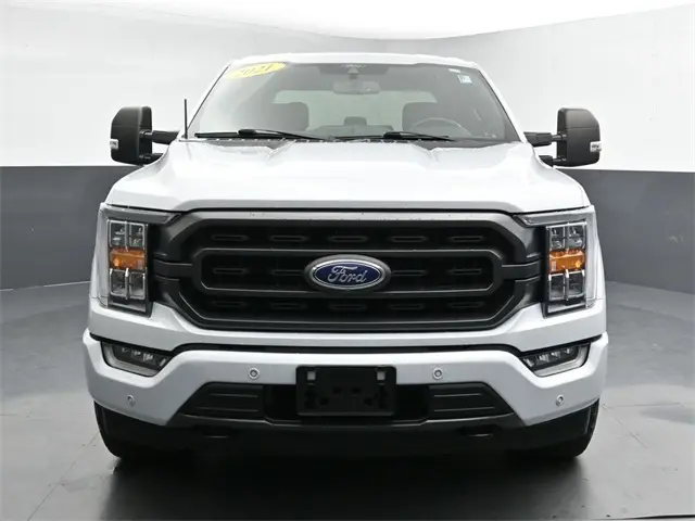 2021 Ford F-150 XLT FX4 photo 2