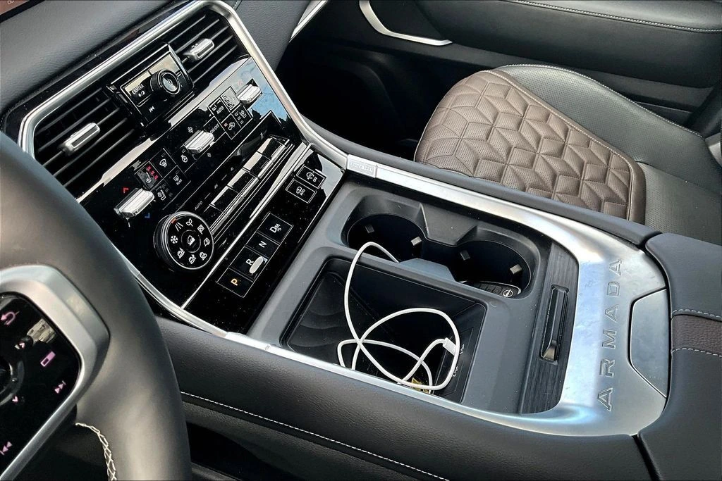 2025 Nissan Armada Platinum Reserve - Photo 18