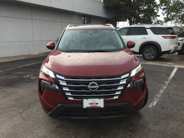 Used 2024 Nissan Rogue SV with VIN JN8BT3BB3RW183313 for sale in Kansas City