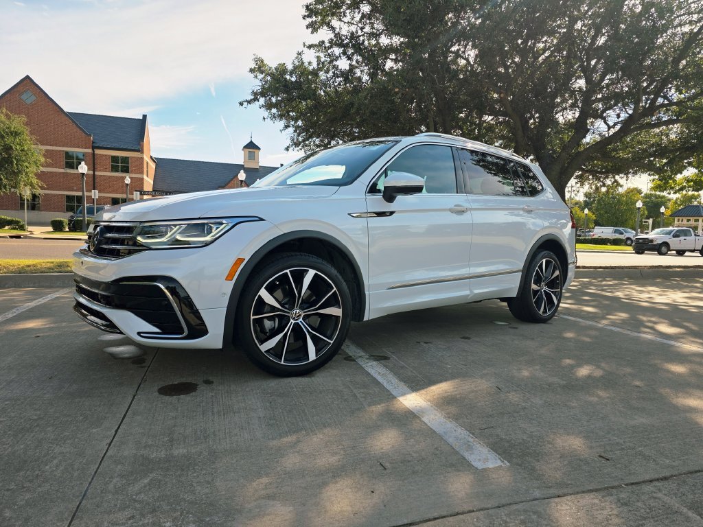 2024 Volkswagen Tiguan 2.0T SEL R-Line
