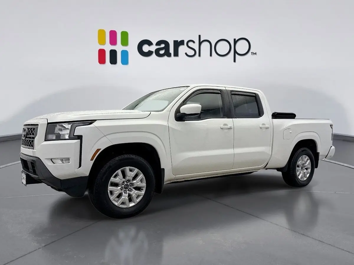 2023 Nissan Frontier SV's photo