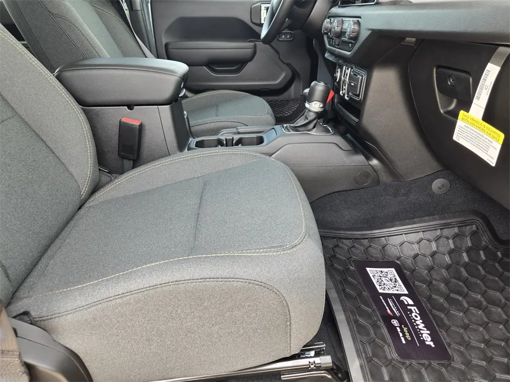 2025 Jeep Wrangler Sport photo 9