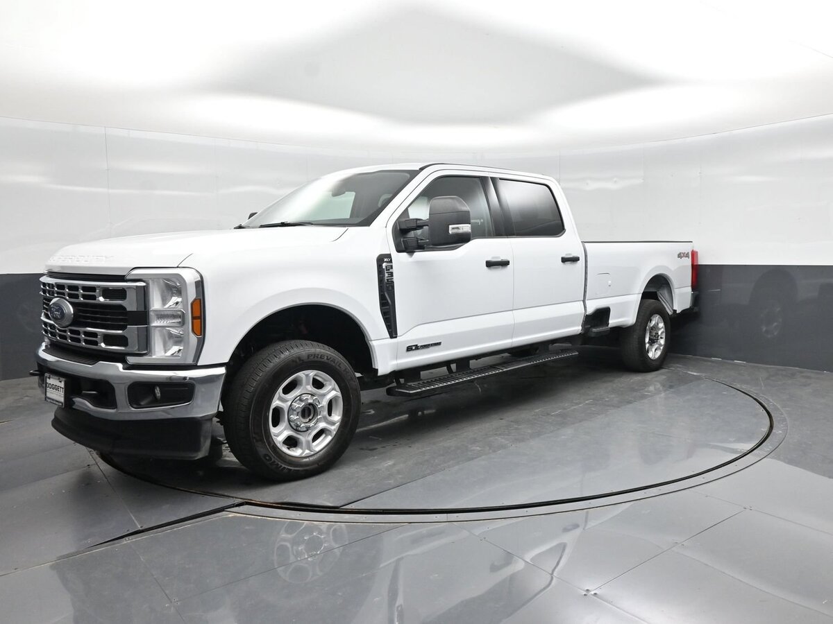 2025 Ford F-350SD XLT