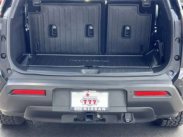 2024 Nissan Pathfinder Rock Creek photo 3