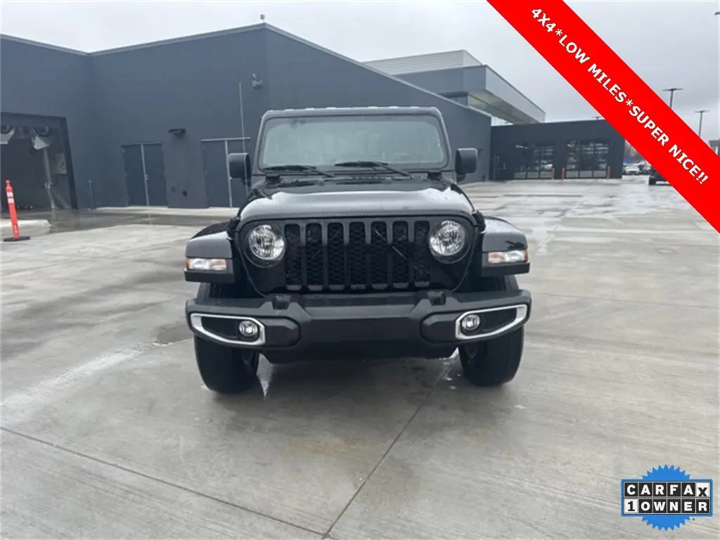 Used 2022 Jeep Gladiator Sport S with VIN 1C6HJTAG8NL117075 for sale in Norman, OK
