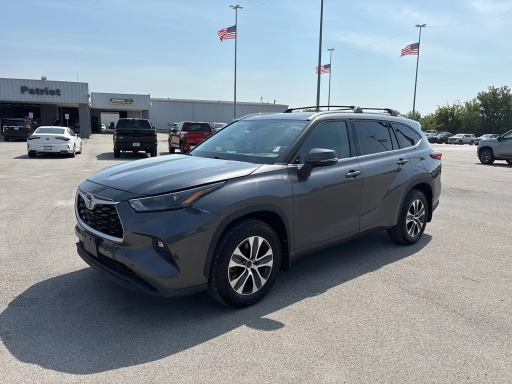 2022 Toyota Highlander Hybrid XLE photo 7