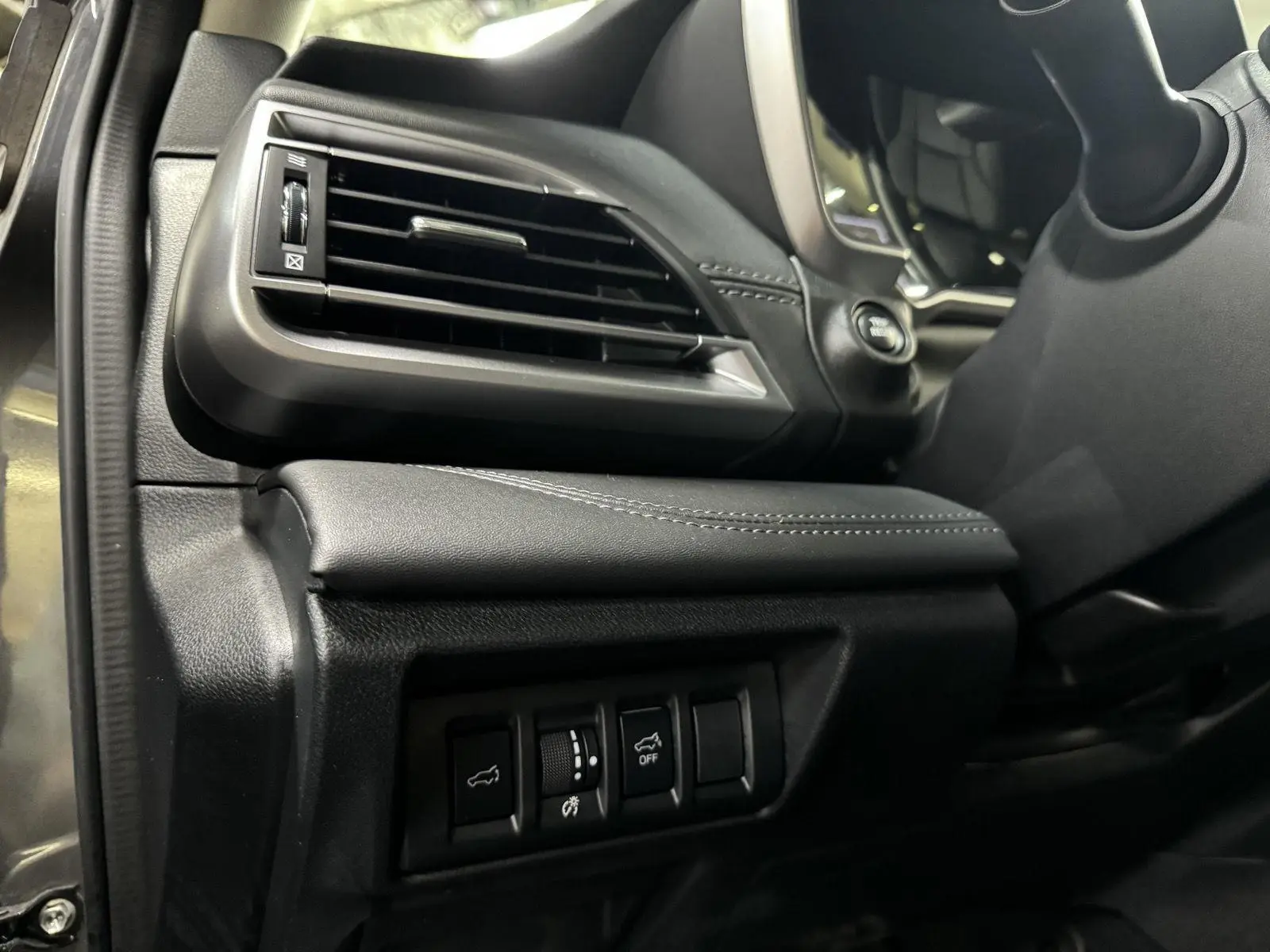 2021 Subaru Outback Limited XT photo 19