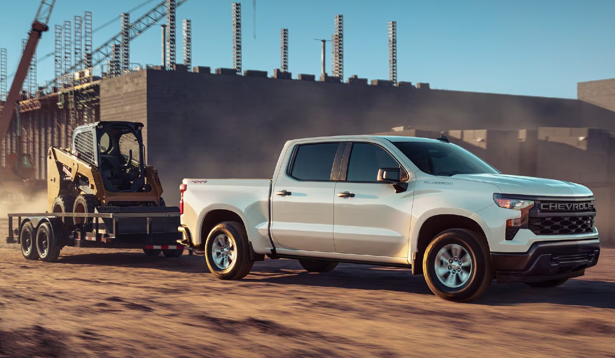 2025 Chevy Silverado 1500 Exterior Passenger Side Front Profile while Towing