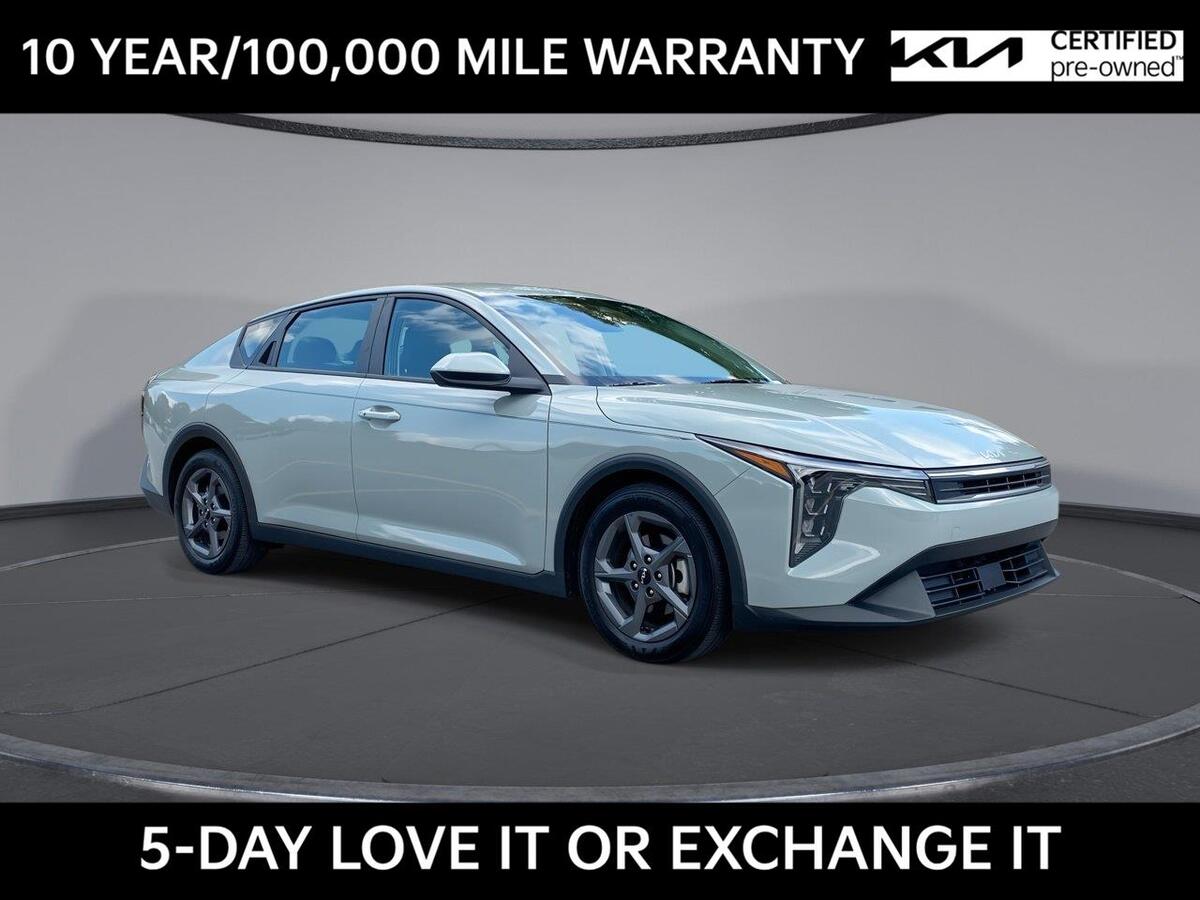 2025 Kia K4 LXS