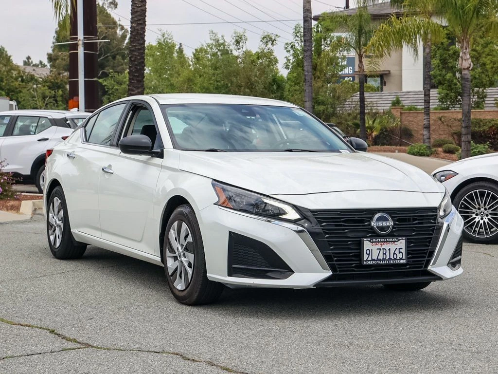 2024 Nissan Altima 2.5 S's photo