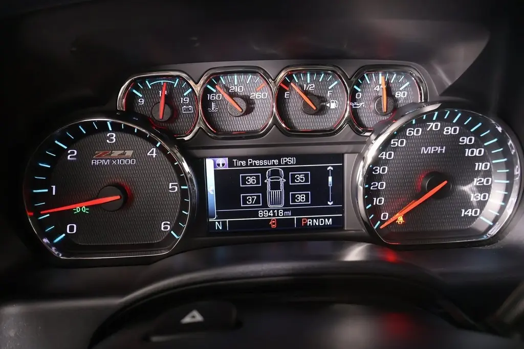 2016 Chevrolet Silverado 1500 LT photo 4