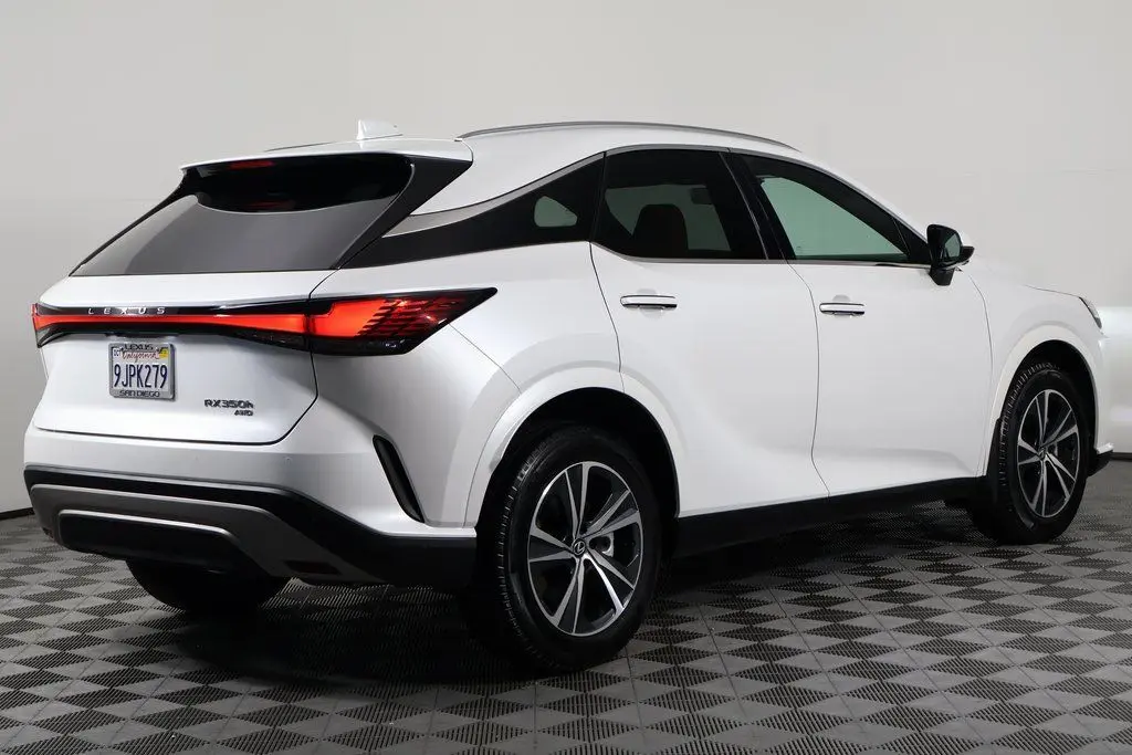 2023 Lexus RX 350h Premium photo 3