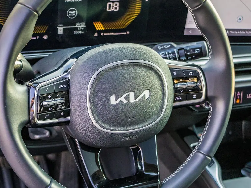 2025 Kia Sorento S photo 24