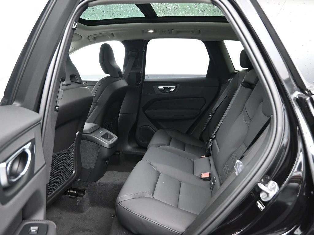 2026 Volvo XC60 Plus - Photo 25