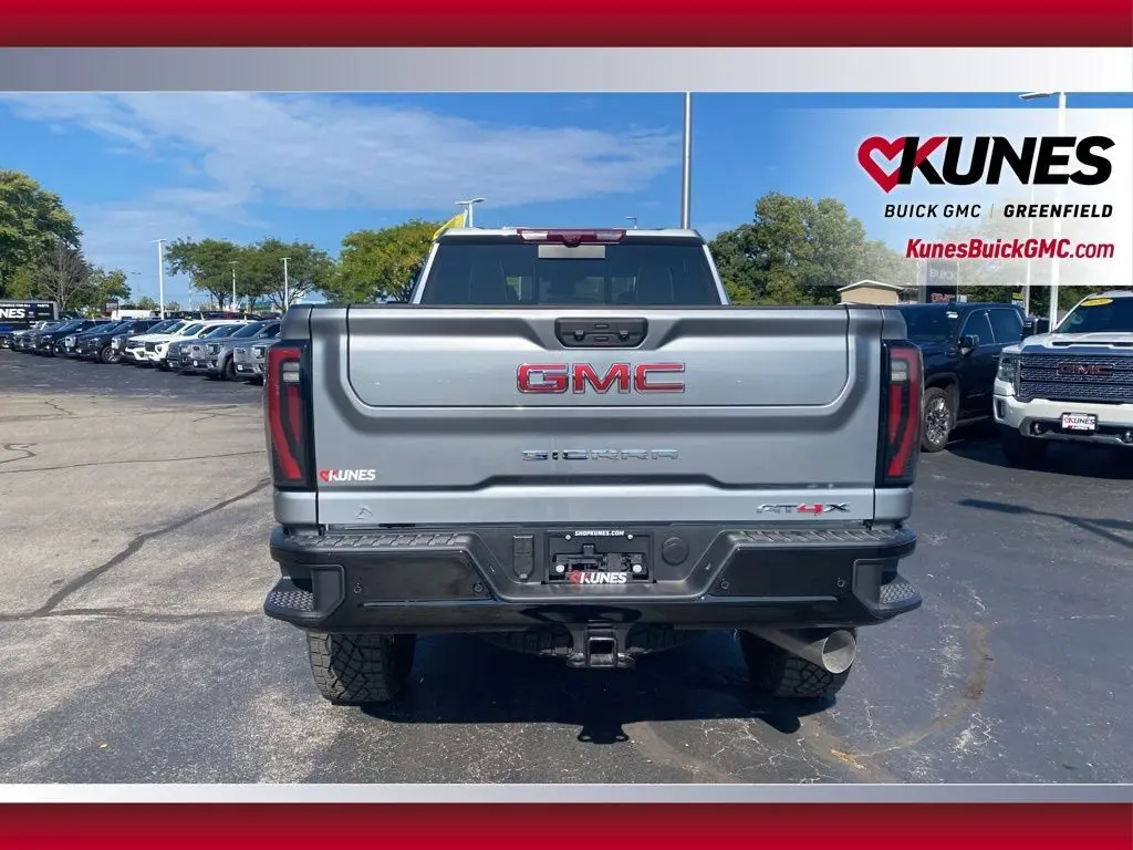 2025 Gmc Sierra 2500 HD AT4X photo 4
