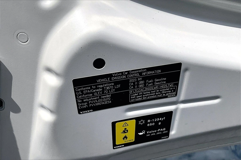 2023 Volvo - image 30