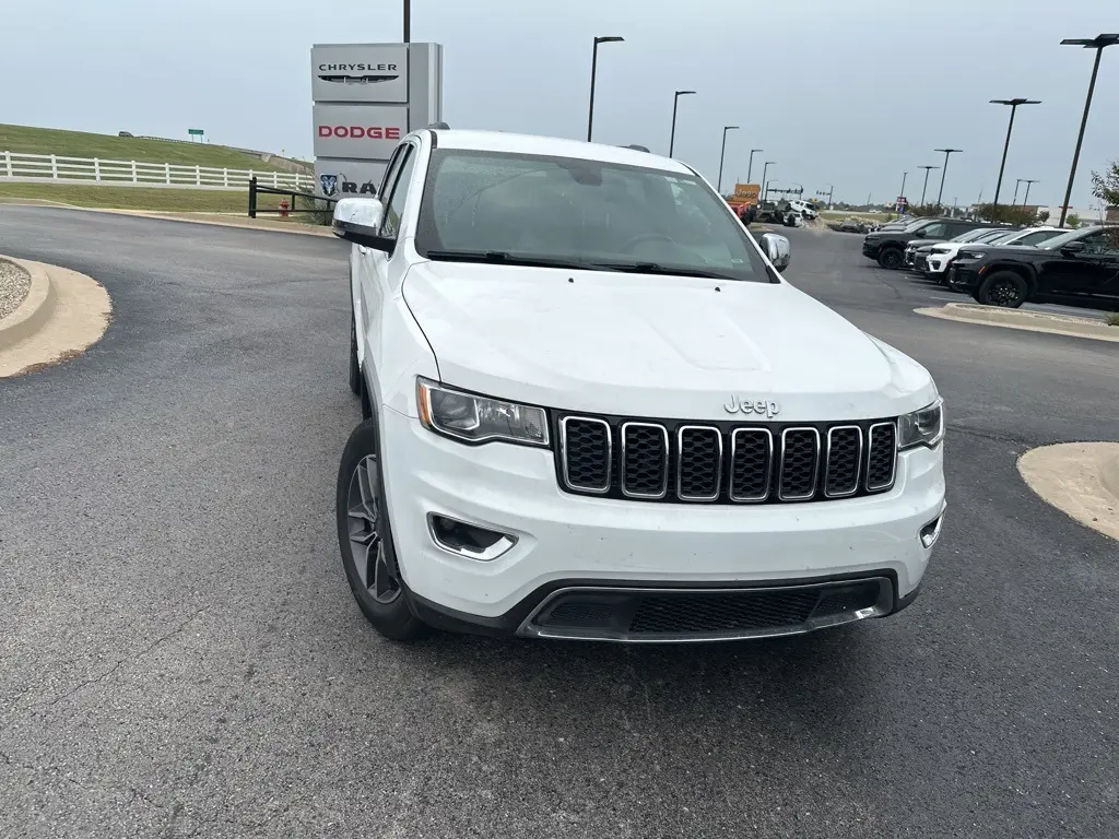 2019 Jeep Grand Cherokee Limited photo 4