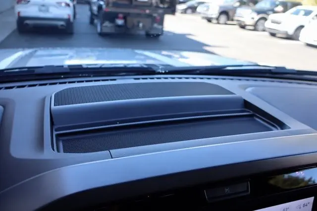 2025 Ford F-150 XLT photo 26