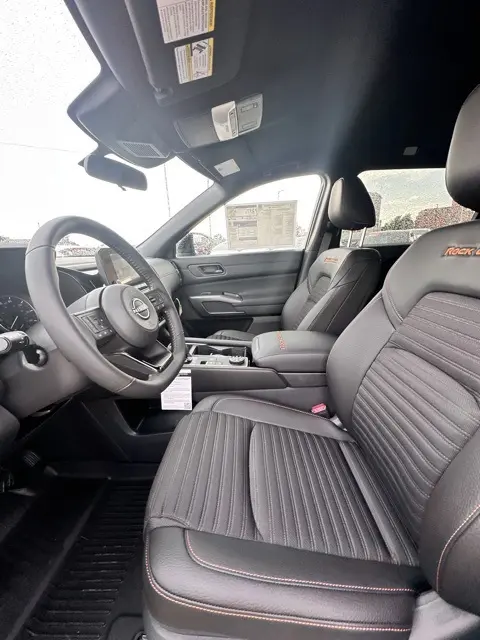 2025 Nissan Pathfinder Rock Creek photo 18