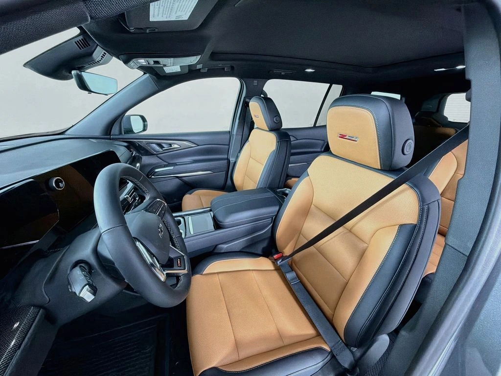 2027 Chevrolet Traverse Z71 - Photo 21