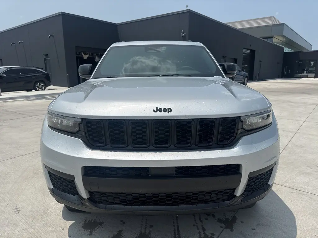 Used 2023 Jeep Grand Cherokee L Altitude with VIN 1C4RJKAG1P8743192 for sale in Norman, OK