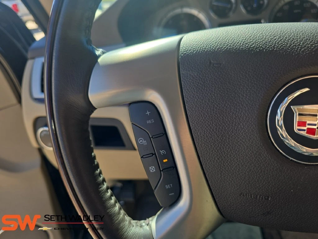 2013 Cadillac Escalade Luxury - Photo 18