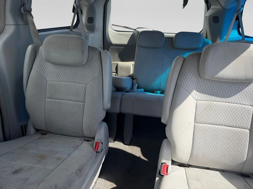 2008 Chrysler Town & Country Touring - Photo 30