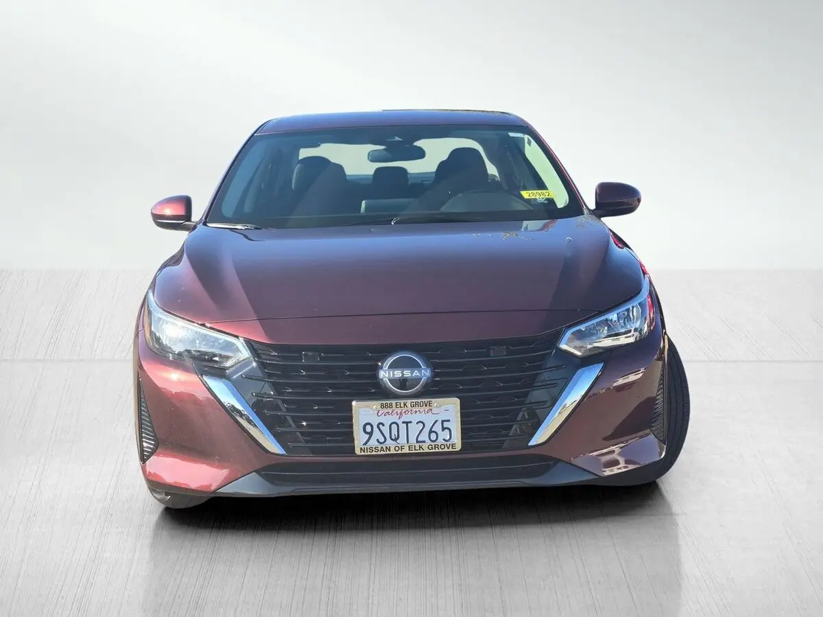 2025 Nissan Sentra SV photo 2