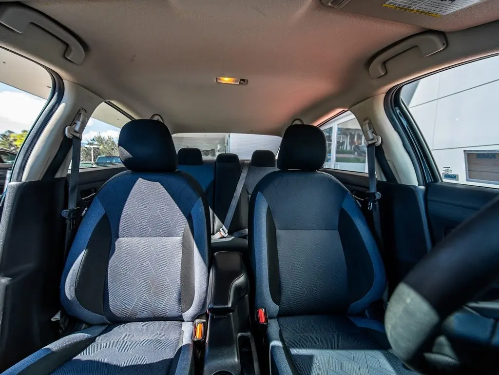 2023 Nissan Versa 1.6 SV photo 12