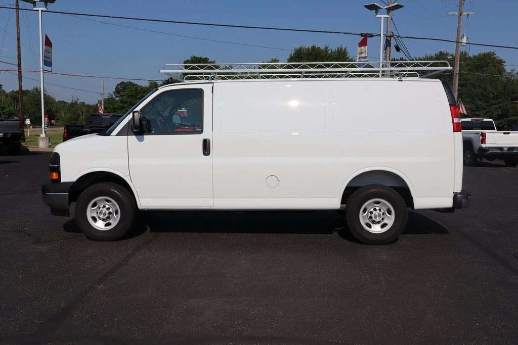 2025 Chevrolet Express Cargo Work Van - Photo 20