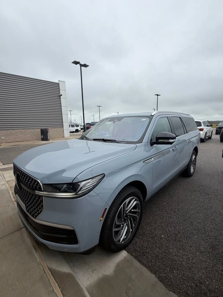 2025 Lincoln Navigator Reserve L 4WD's photo
