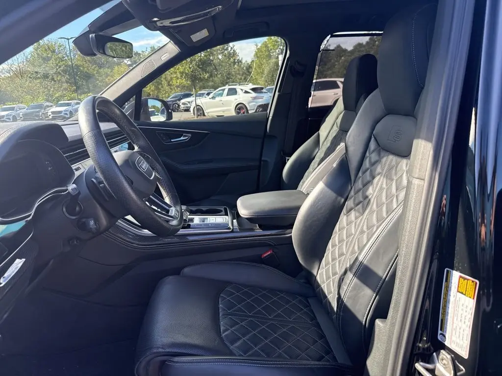 2023 Audi SQ7 Prestige photo 9