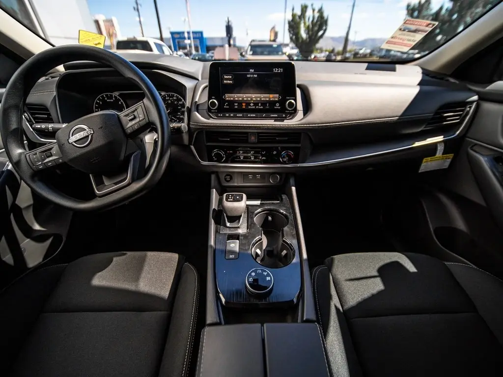 2026 Nissan Rogue S photo 11