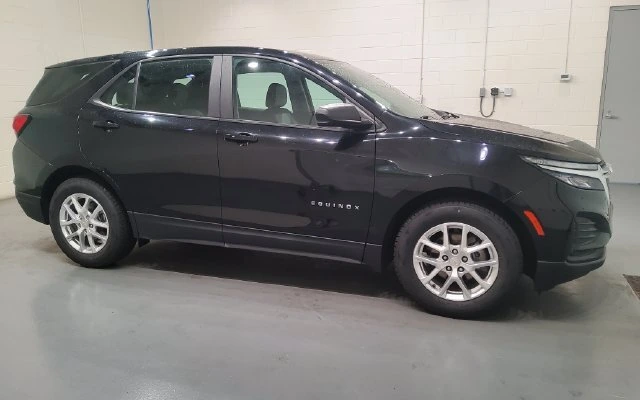 2023 Chevrolet Equinox LS - Photo 11
