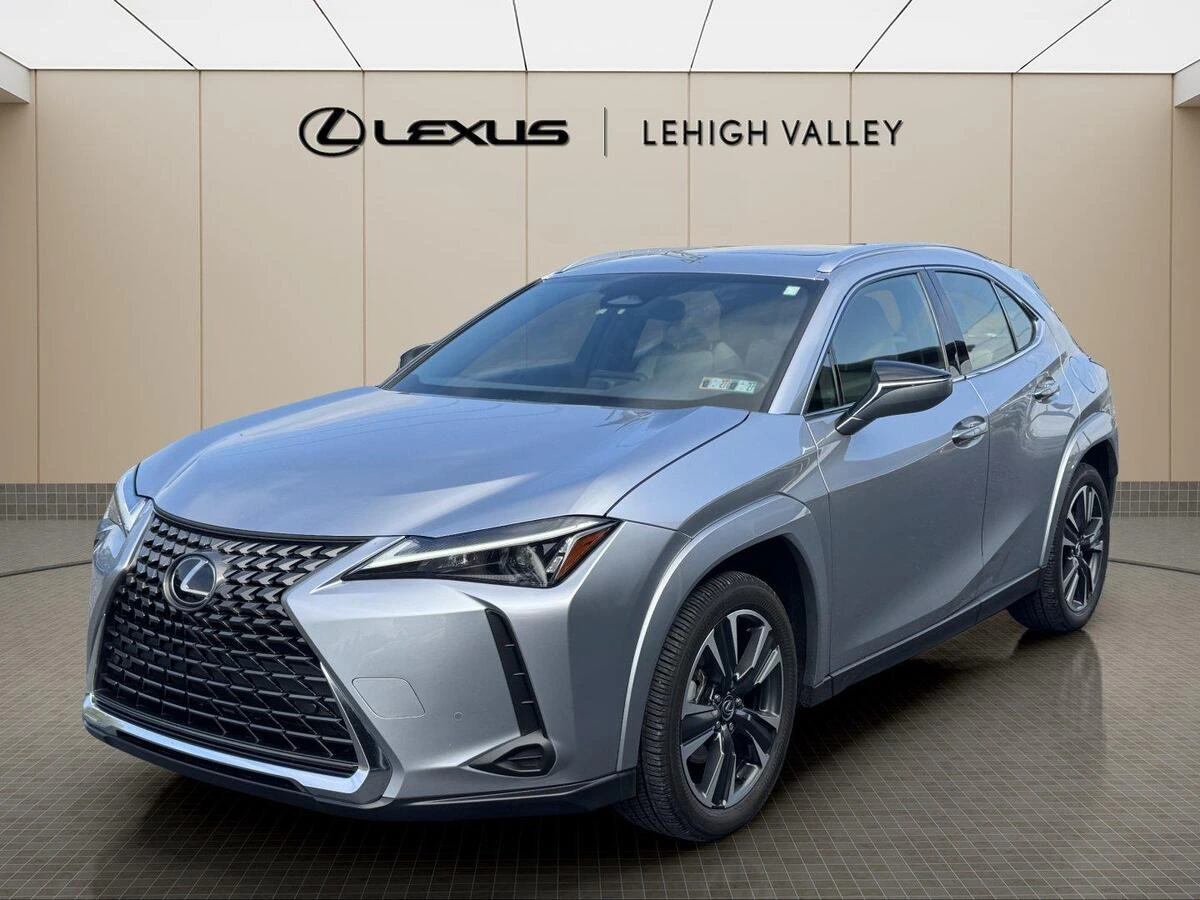 2025 Lexus UX Hybrid