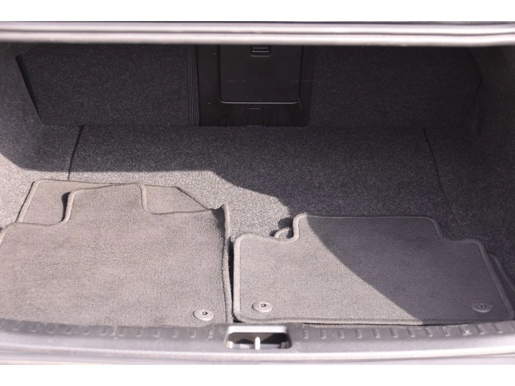 2023 Volvo - image 24