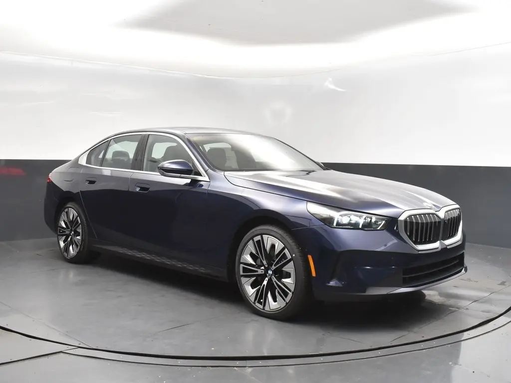 2026 BMW 5 Series 530i's photo