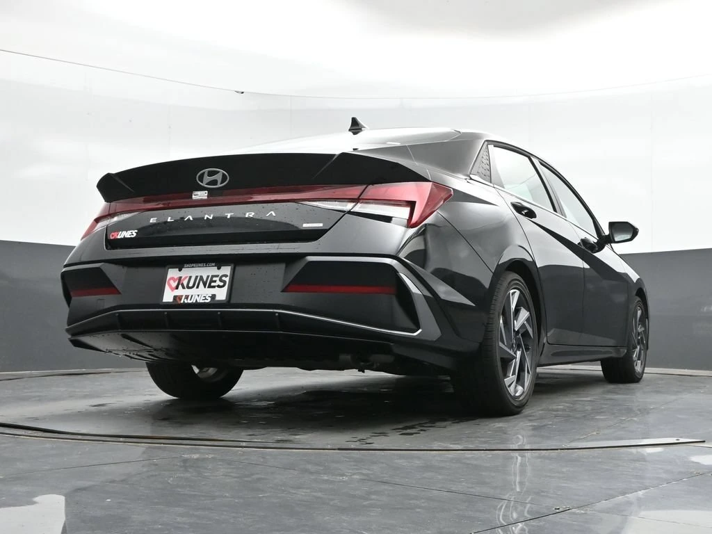 2026 Hyundai Elantra Limited - Photo 41