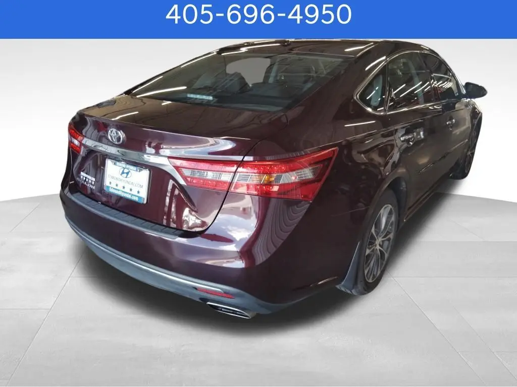2017 Toyota Avalon XLE photo 5