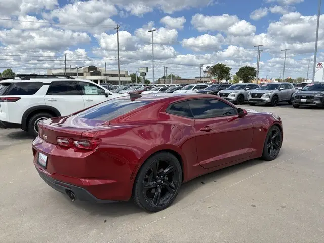 2020 Chevrolet Camaro 1LT photo 3