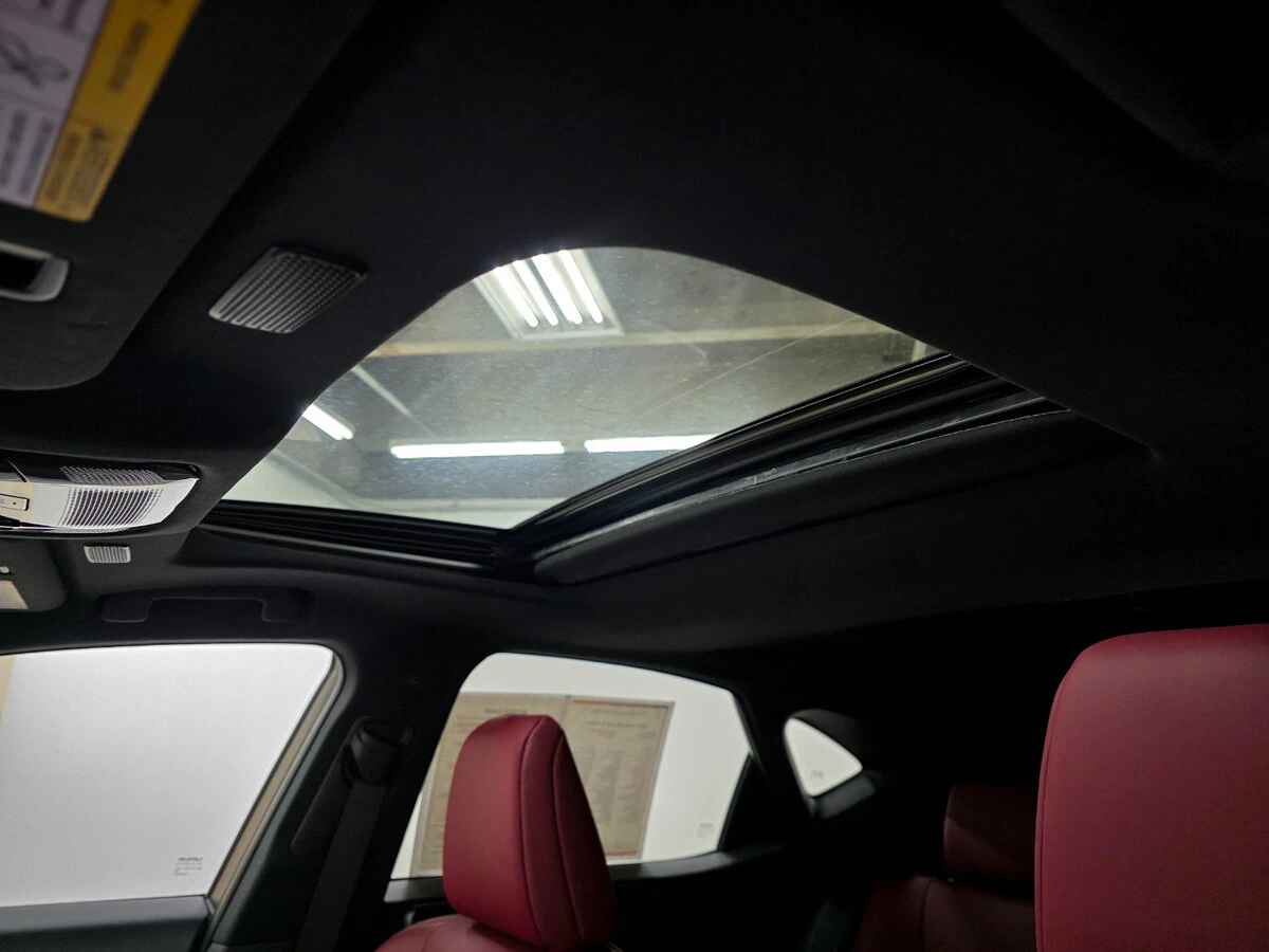2025 Lexus NX 350 - Photo 14