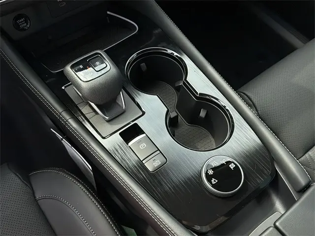 2026 Nissan Rogue Platinum photo 18