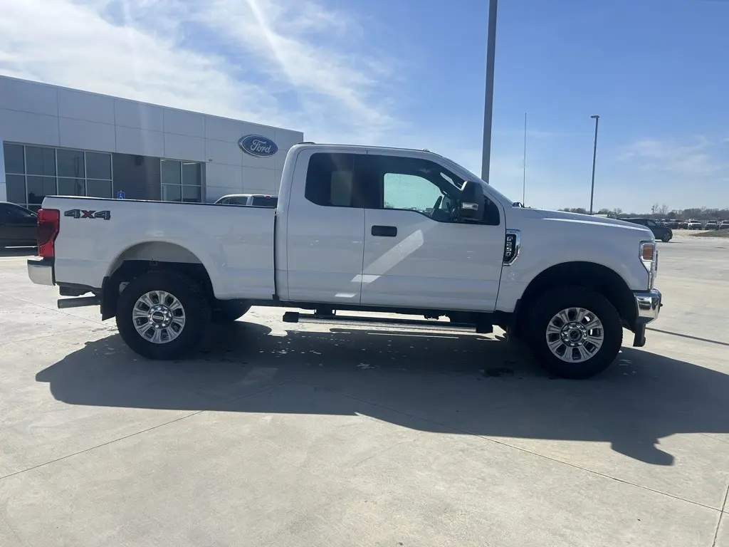 Used 2021 Ford F-250 Super Duty XLT with VIN 1FT7X2B68MED37418 for sale in Clay Center, KS