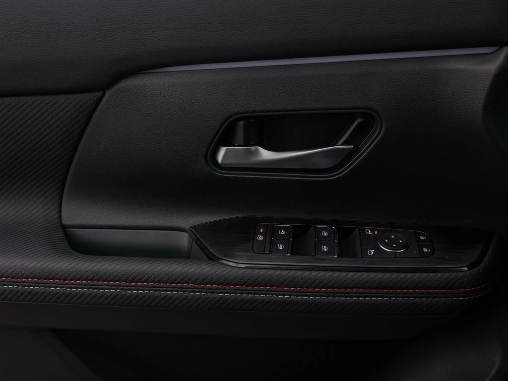2026 Nissan KICKS SR - Photo 23