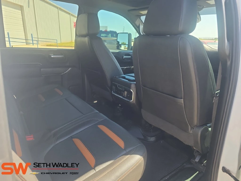 2022 GMC Sierra 2500HD AT4 - Photo 11