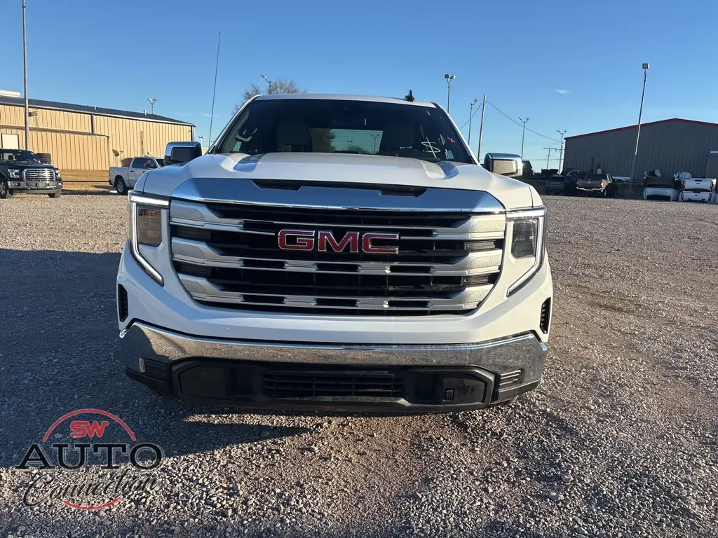 2024 Gmc Sierra 1500 SLE photo 2