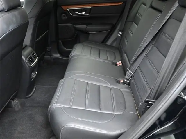 2020 Honda CR-V Touring photo 2