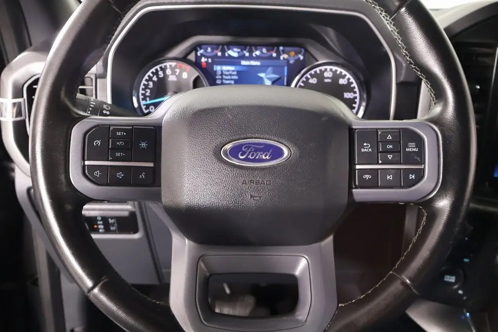 2023 Ford F-150 XLT photo 3
